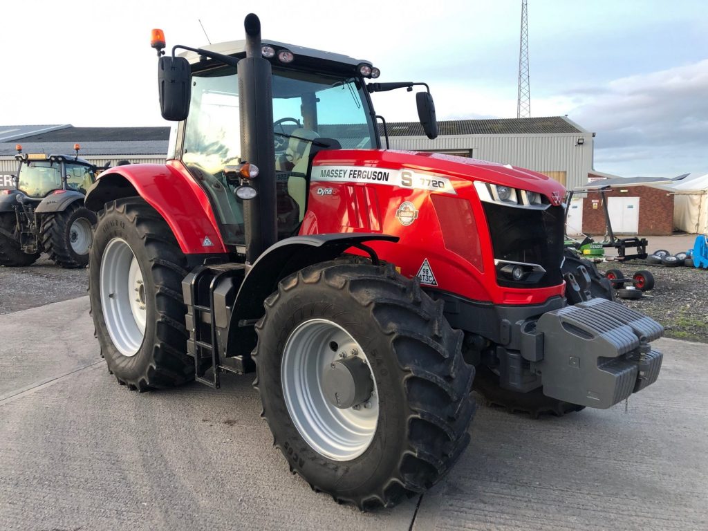 T2021975 – 2018 Massey Ferguson 7720 Efficient Tractor - Farmads