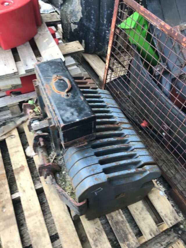 IB000201 – Used MF Weights