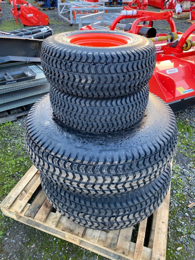 T5009789 – Used Kubota Wheels & Tyres