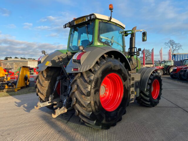 T2024796 – 2017 Fendt 828 S4 4wd Tractor