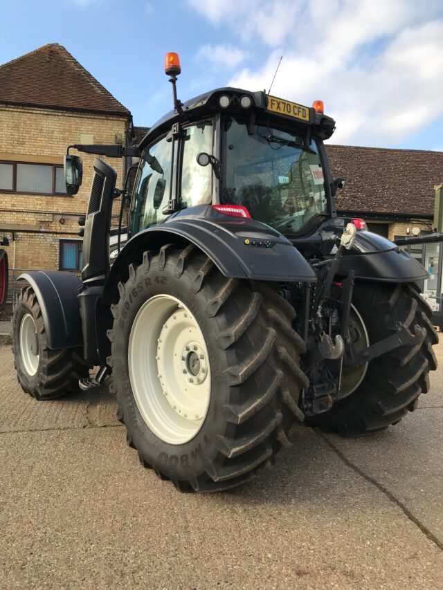 VA685417 – 2020 Valtra T254V SmartTouch Tractor