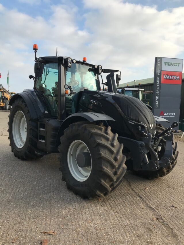 VA685417 – 2020 Valtra T254V SmartTouch Tractor