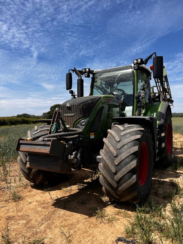 TB001590 – 2019 Fendt 724 Profi Tractor