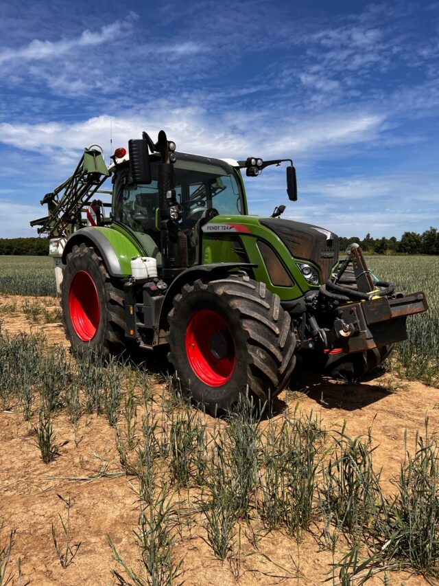 TB001590 – 2019 Fendt 724 Profi Tractor