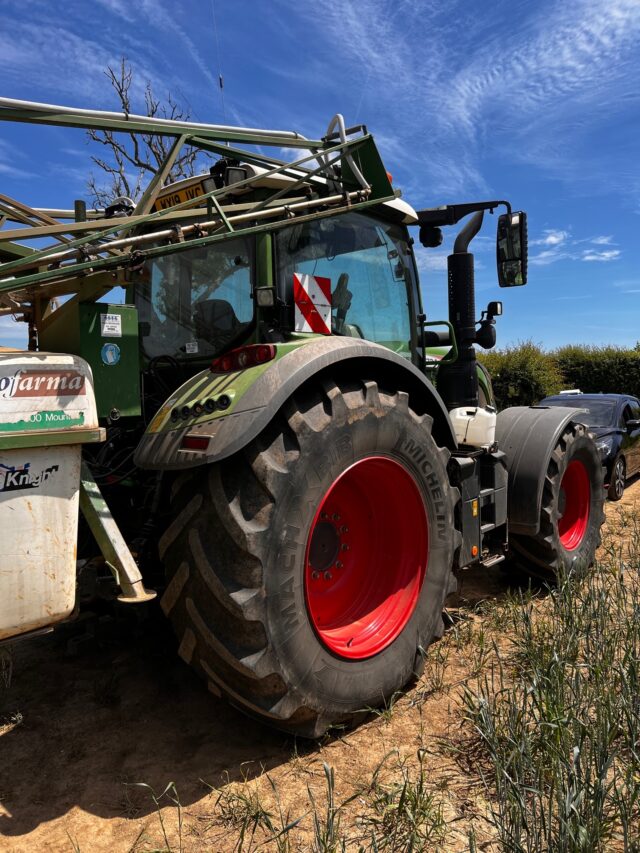 TB001590 – 2019 Fendt 724 Profi Tractor