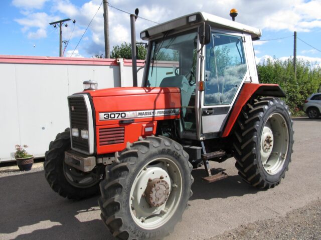 Massey Ferguson 3070 4wd Tractor