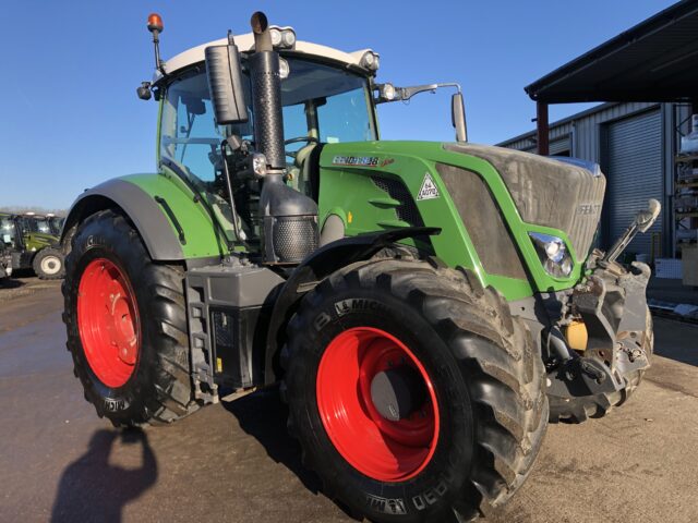 T4009606 – 2017 Fendt 828 ProfiPlus Tractor