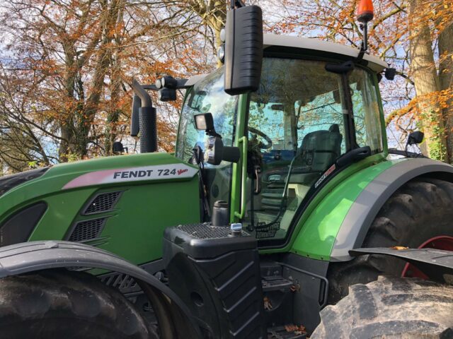 TC01040A 2017 Fendt 724 ProfiPlus 4WD Tractor