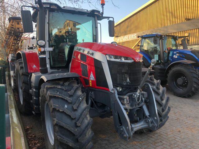 TC01068A 2022 Massey Ferguson 8S.205 Exclusive Dyna 7 4WD Tractor