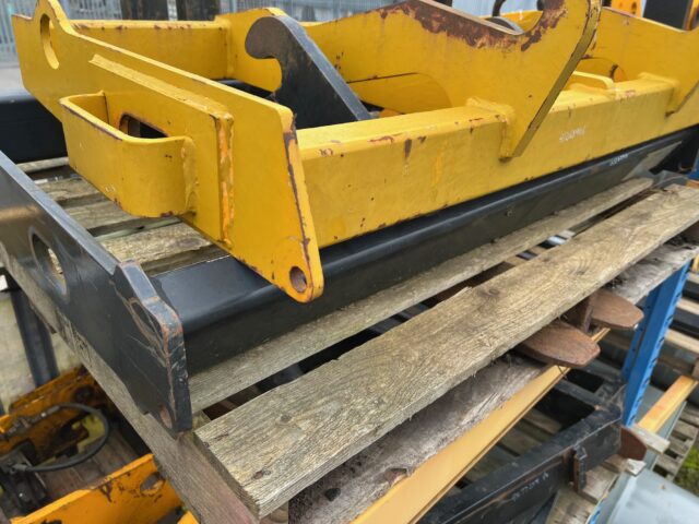 HM067692 – JCB Tool Carrier