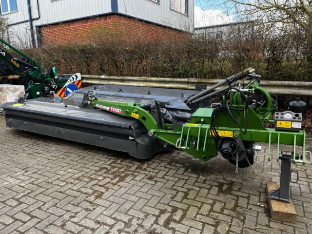 FE000156 – Fendt 3160 TLXKC Mower