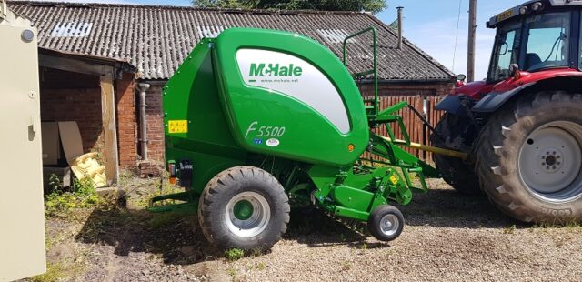 JM000130 – McHale F5500 Round Baler