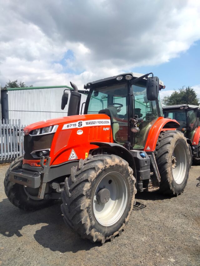 HM067755 Massey Ferguson 6715SEFD6 Tractor