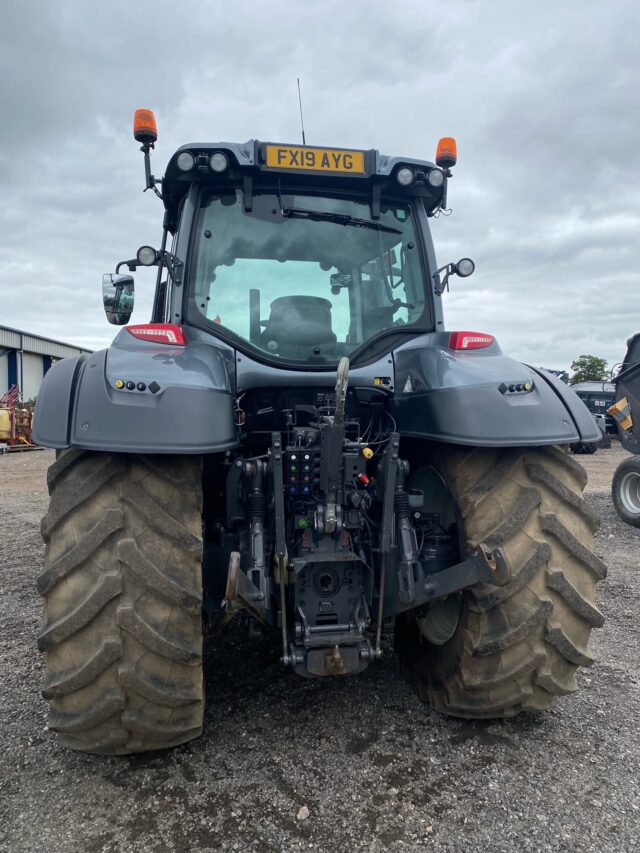 T7016554 2019 Valtra T174EA MR18 4WD Tractor