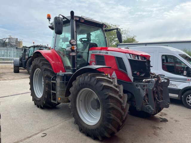 TB002378 2022 Massey Ferguson 6S.155 Efficient Dyna 6 4WD Tractor