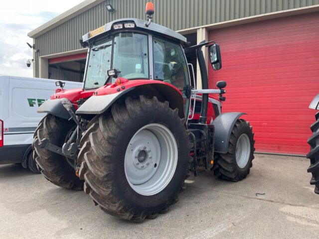 TB002378 2022 Massey Ferguson 6S.155 Efficient Dyna 6 4WD Tractor