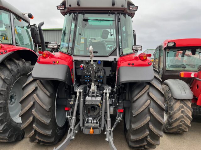 HM067703 New Massey Ferguson 5S.135 EFD4 Tractor