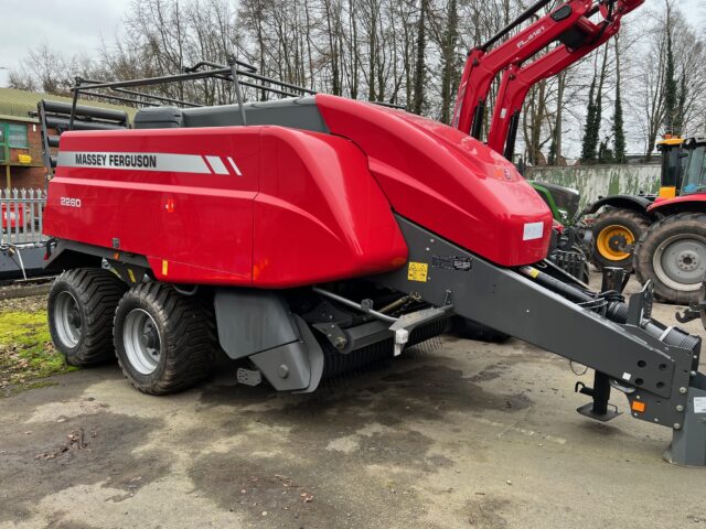 HM067738 New Massey Ferguson 2260 Large Square Baler