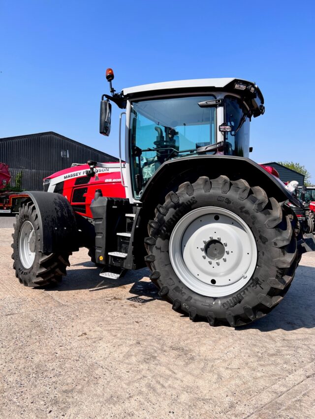 MA837098 2022 Massey Ferguson 8S.205 EFD7 4WD Tractor