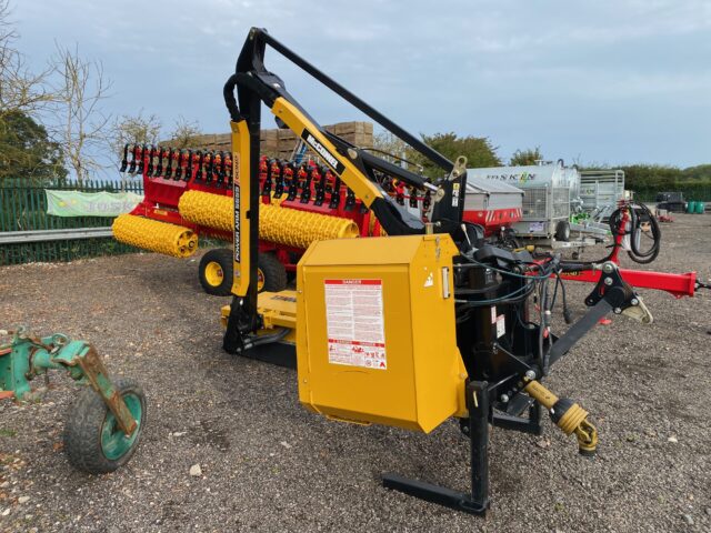 7M005981 2021 McConnel PA5555-60 Hedgecutter