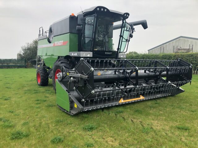 MA000813 Demo Fendt Corus 518 Combine