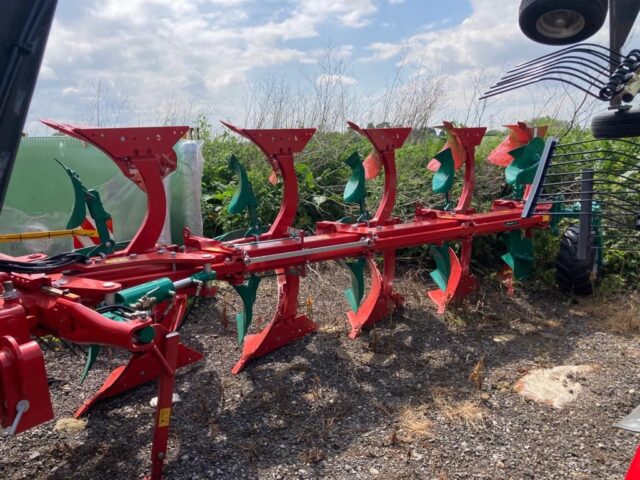 EM000119 New 2023 Kverneland ES 100 Plough