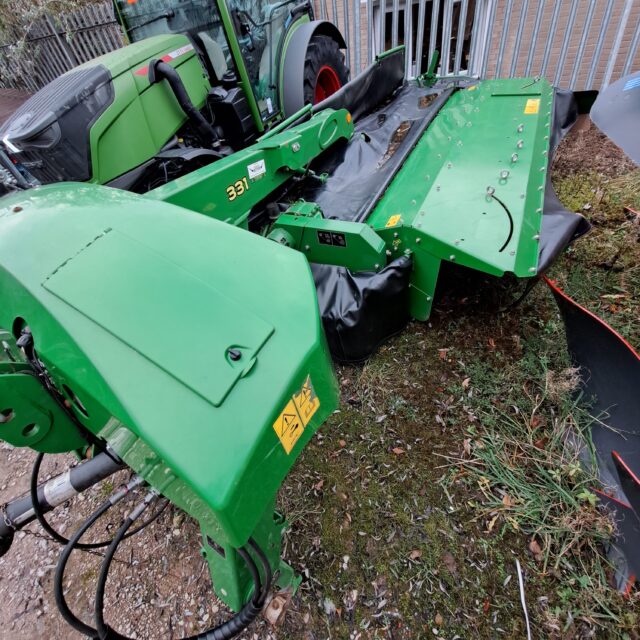 TG000072 2020 John Deere FC313 Round Baler