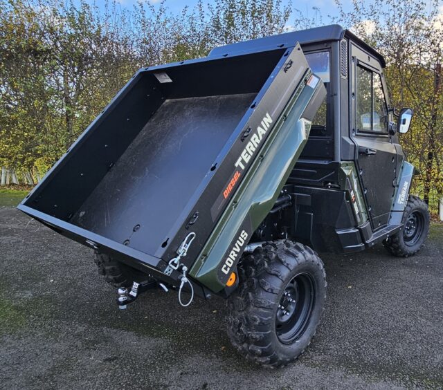 2M040426 2023 CORVUSDX4 EPS UTILITY VEHICLE