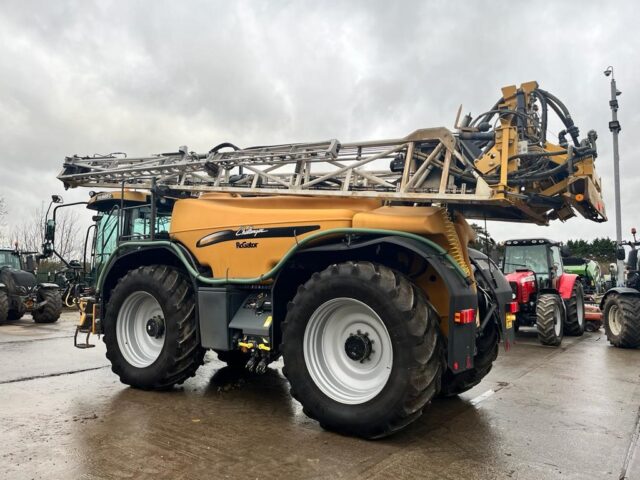 TA000128 – 2016 Challenger Rogator RG645C Sprayer