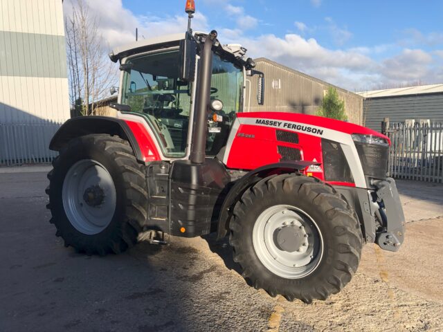 GM035753 – 2022 Massey Ferguson 8S.265 Exclusive Tractor