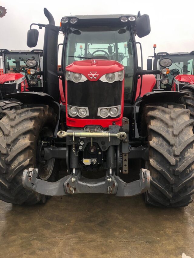 T2029742 – 2019 Massey Ferguson 6718S Efficient Tractor