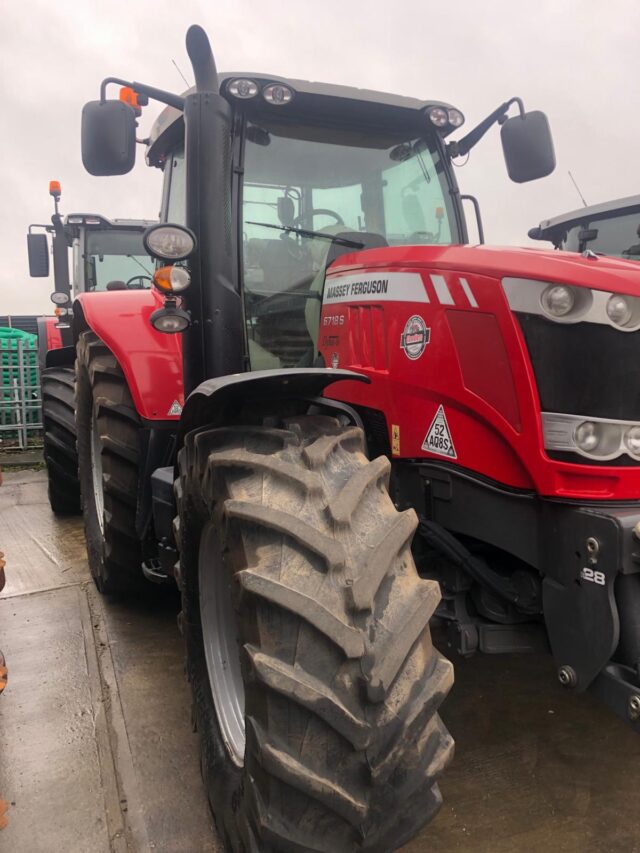 T2029742 – 2019 Massey Ferguson 6718S Efficient Tractor