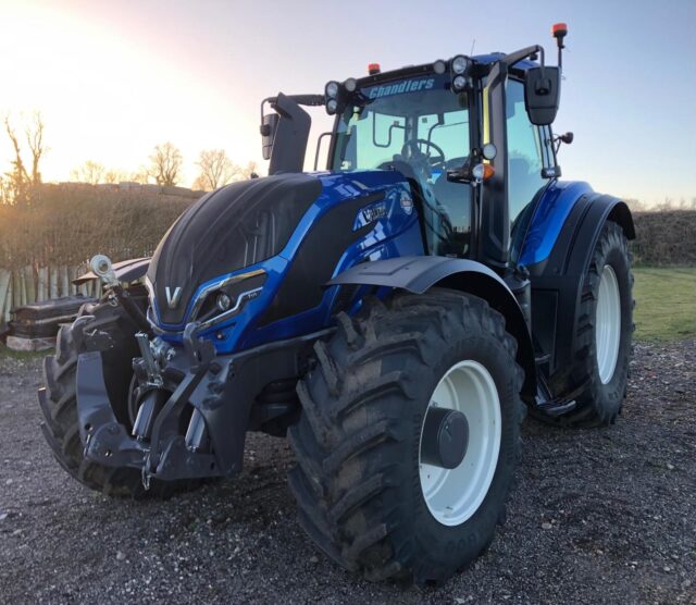 VA000203 2023 VALTRA T175EA 4WD TRACTOR