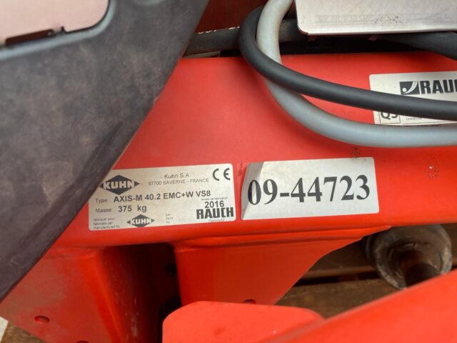 TG001246 2016 KUHN 40.2 EMCW BROADCASTER