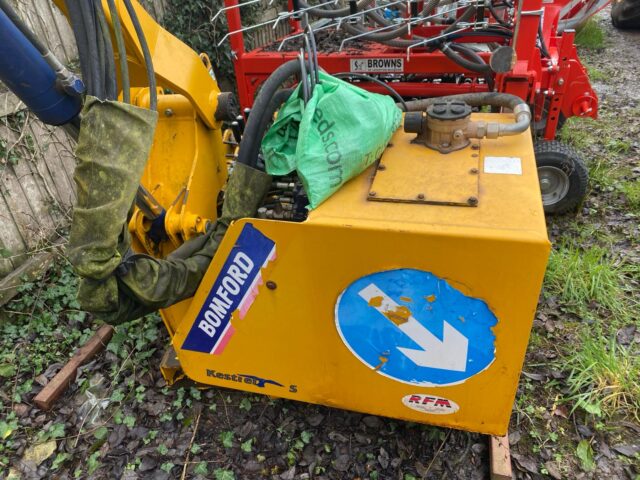 TG000496 2012 Bomford Turner Kestrel Trimmer