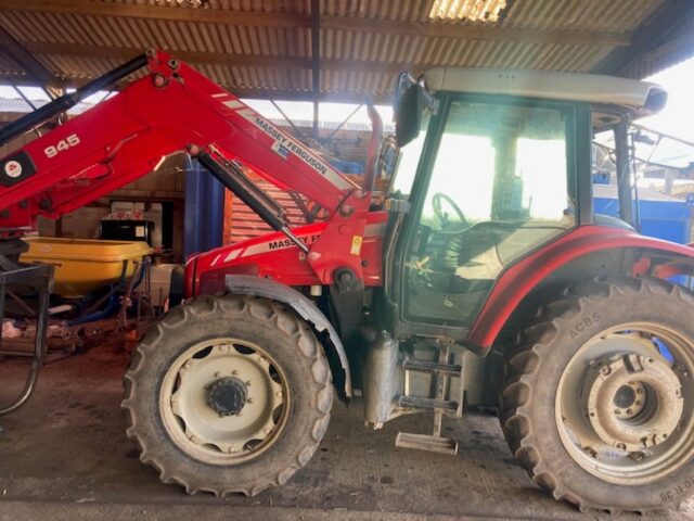 T6005503 2009 MASSEY FERGUSON 5455 4WD TRACTOR & MF945 LOADER