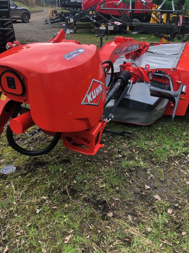 JM000158 NEW KUHN FC3115DFF MOWER CONDITIONER