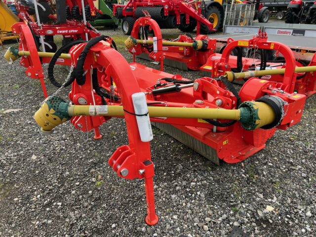 2M040061 New 2022 Maschio Giraffa XXL 260 Flail Mower