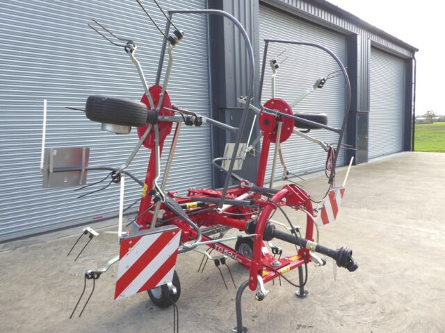 2022 MASSEY FERGUSON Four Rotor Tedder