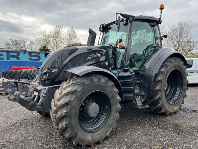 T4011959 2021 VALTRA T254V ST MR19 4WD TRACTOR