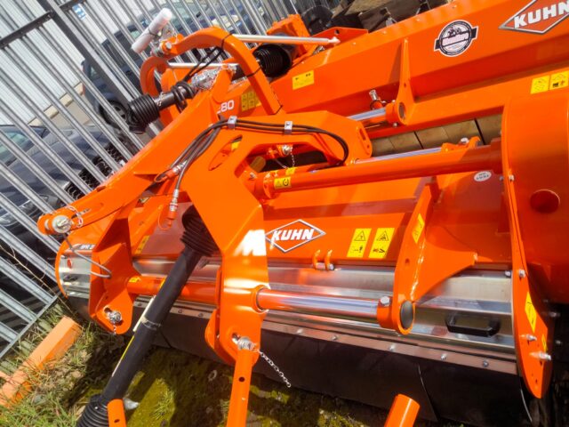 HM067842 NEW KUHN BPR280 FLAIL MOWER