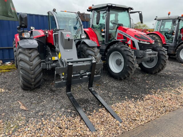 MA000778 NEW MASSEY FERGUSON TH.8043 TELEHANDLER