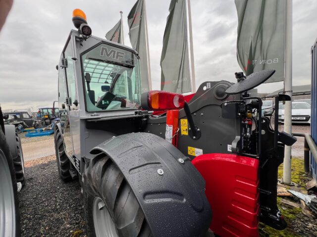 MA000778 NEW MASSEY FERGUSON TH.8043 TELEHANDLER