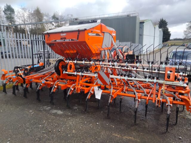 HM067844 NEW KUHN MEGANT 602R SEED DRILL