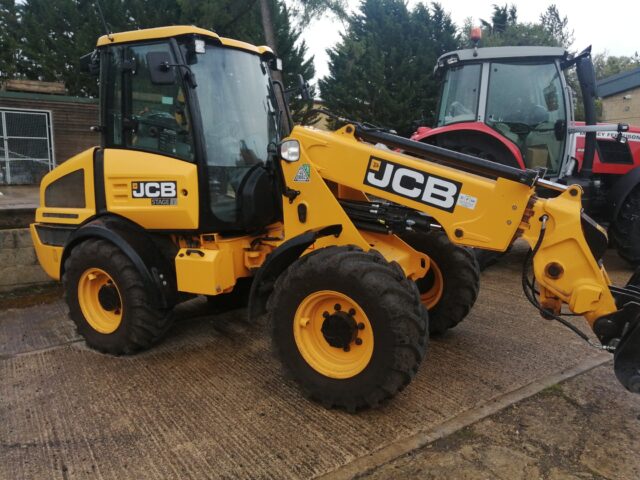 TB002929 2021 JCB TM220 4WD TELEHANDLER