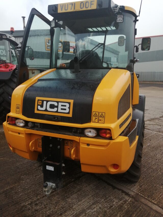 TB002929 2021 JCB TM220 4WD TELEHANDLER