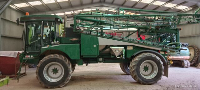 Bateman rb55 5000lt 36m sprayer