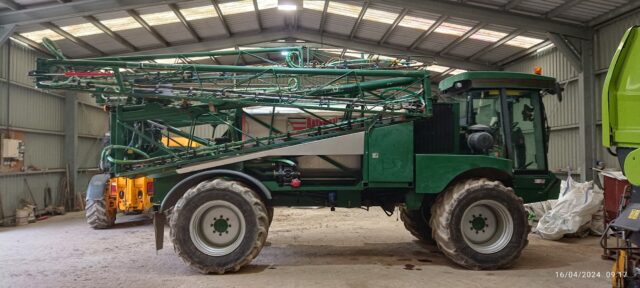 Bateman rb55 5000lt 36m sprayer