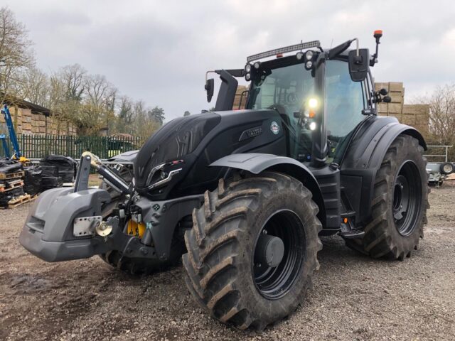 MA000762 DEMO VALTRA T255V 4WD TRACTOR