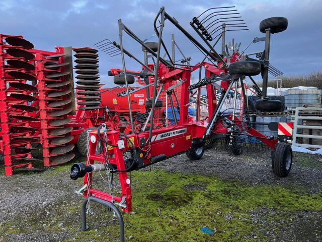 MA005316 NEW 2024 MASSEY FERGUSON RK662TRC RAKE